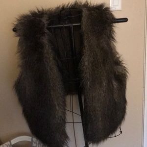 Fur vest